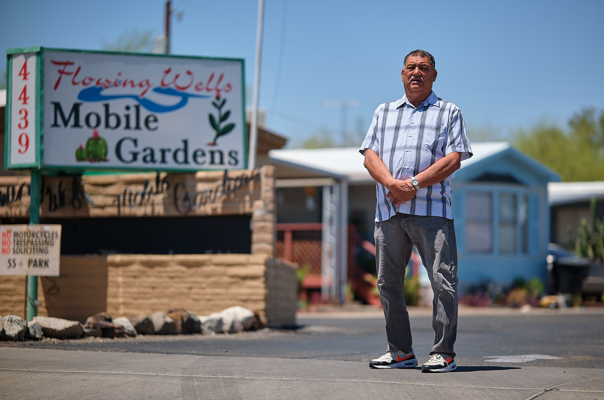 evictionlab's tweet card. Mobile home residents in Arizona face surprise utility bills and even eviction because of opaque master-meter systems. Learn how AZ protections lag behind California and what local advocates are...