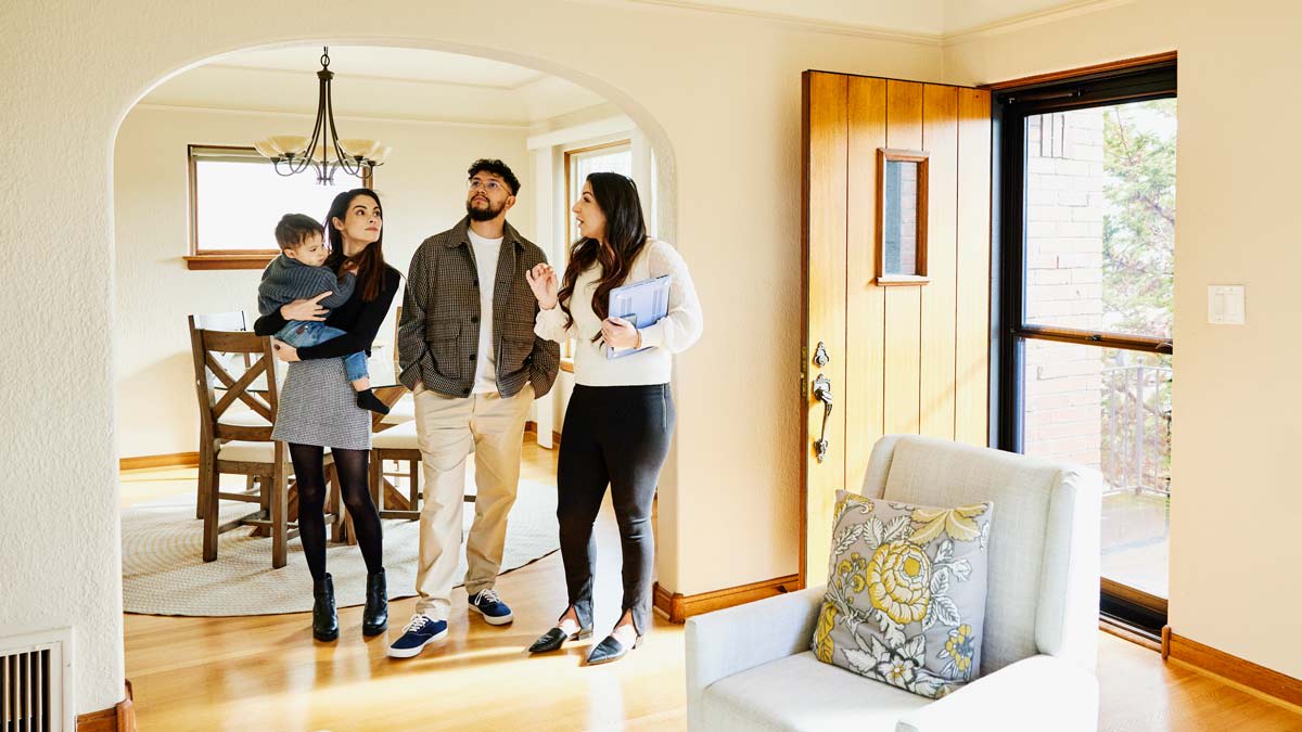 ConsumerReports's tweet card. CR editor shares lessons he's learned from buying his first place during the Great Recession.