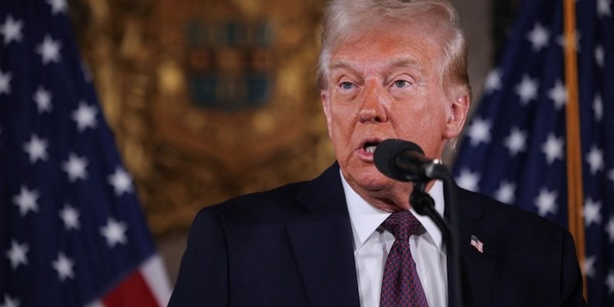 FraidNotz's tweet card. Donald Trump once hosted a party featuring "young women" where Jeffrey Epstein "was the only other guest," the New York Times reported over the weekend.In an article titled "Inside the Long Friends...