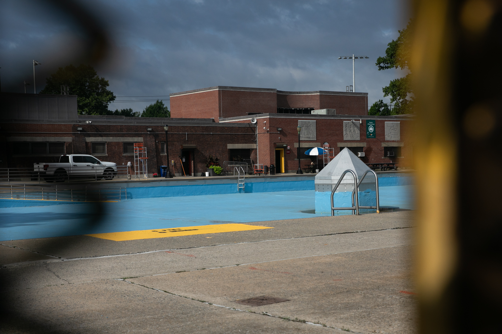 THECITYNY's tweet card. An Olympic-sized outdoor swimming pool in Brooklyn won’t open until the season is nearly over.
