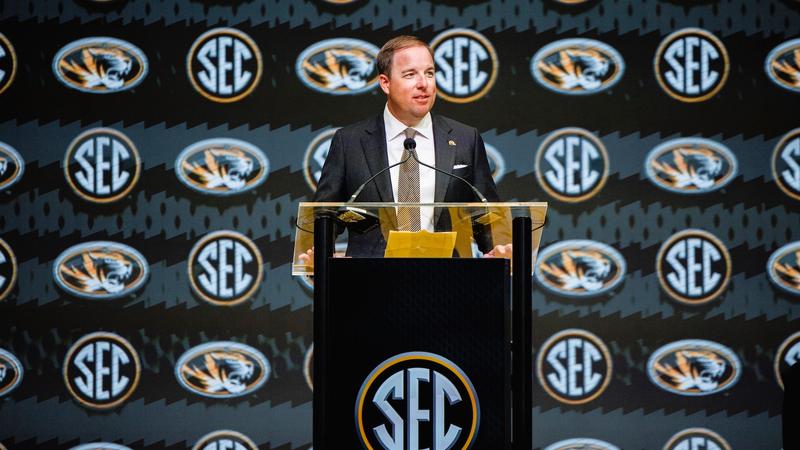 MizzouFootball's tweet card. ATLANTA — Mizzou football head coach Eliah Drinkwitz and student-athletes Daylan Carnell, Connor Tollison and Zion Young represented the Tigers on Thursday at the College Football Hall of Fame and...