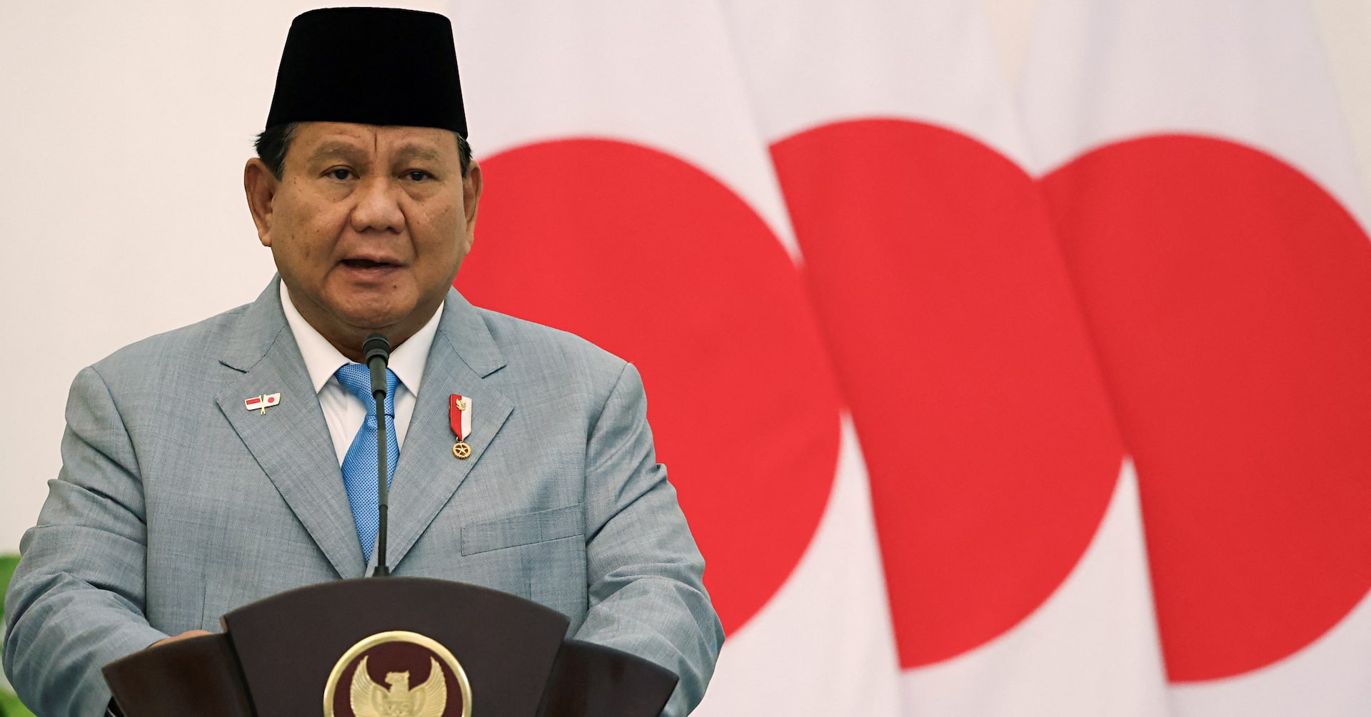 3arabawy's tweet card. Indonesia's military will begin manufacturing medicines for public distribution under a new agreement, officials said on Tuesday, in the latest expansion of the armed forces' role in civilian affairs...