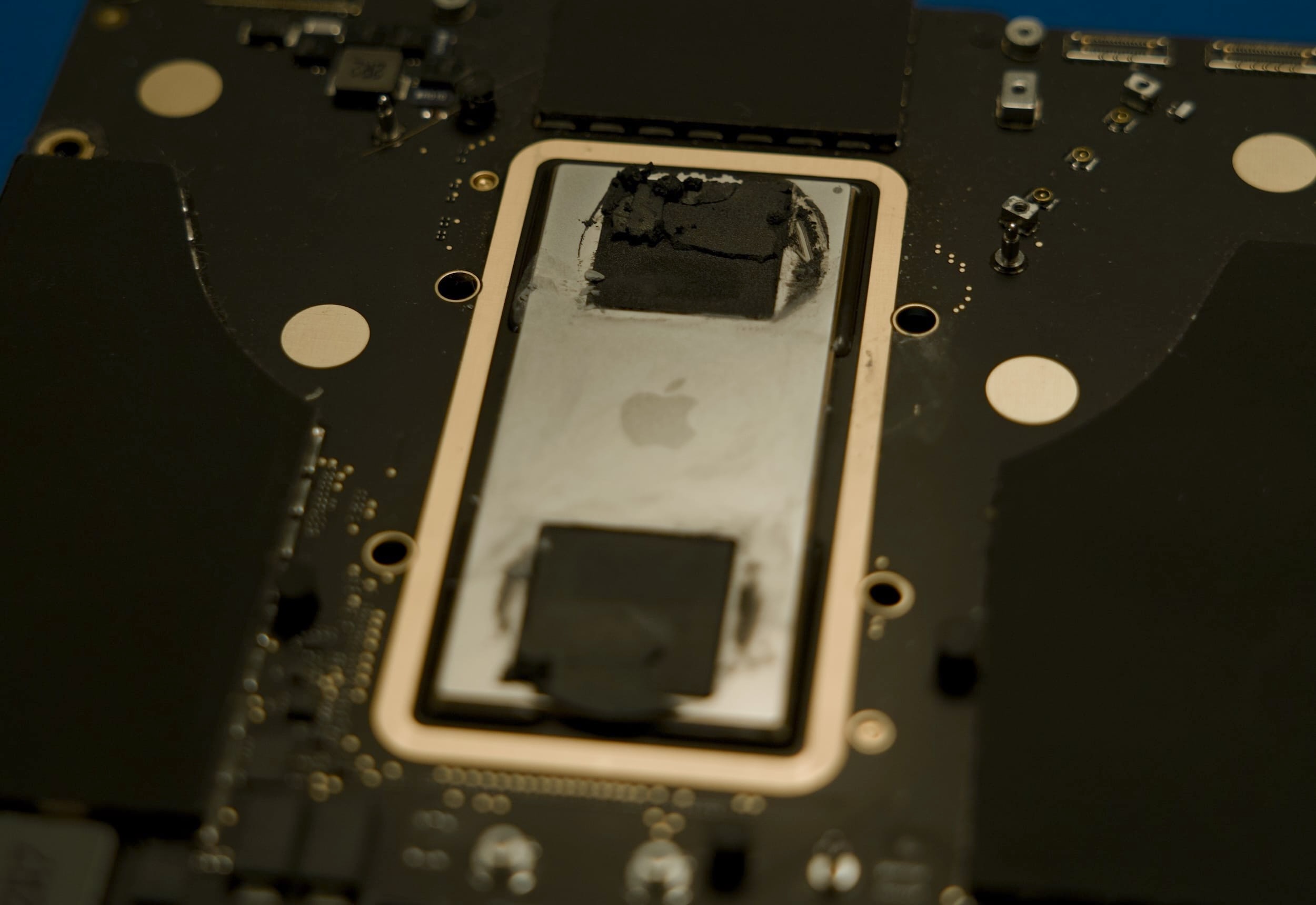 ChristianSelig's tweet card. My favorite memory of my M1 Pro MacBook Pro was the whole sensation of “holy crap, you never hear the fans in this thing”, which was very novel in 2021. Four years later, this MacBook Pro is still a...