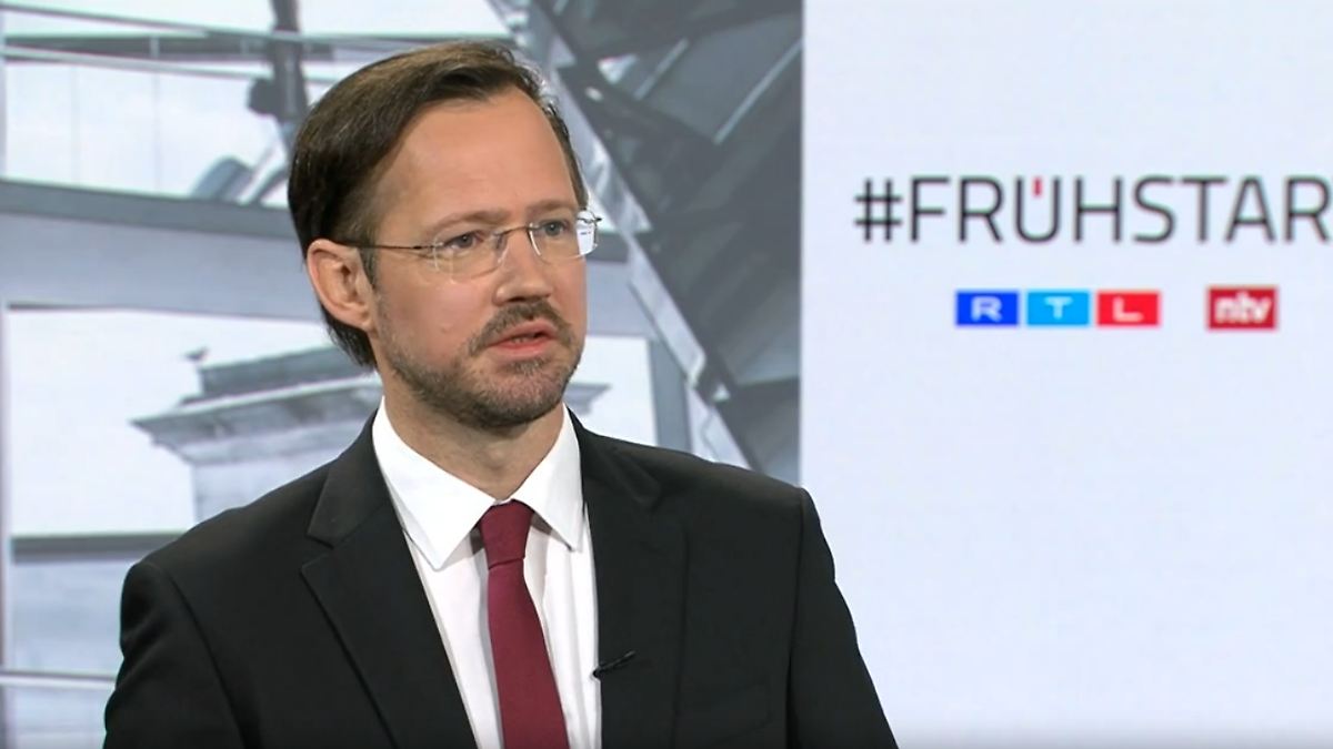 DirkWieseSPD's tweet card. Dirk Wiese, erster parlamentarischer Geschäftsführer der SPD-Bundestagsfraktion, verteidigt den umstrittenen "Drecksarbeit"-Kommentar von Friedrich Merz. Auf russischer Seite kann er aktuell keine...