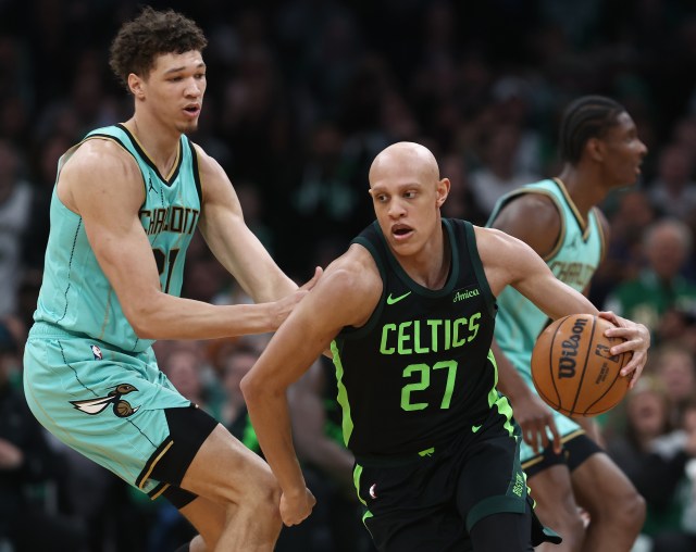 zm_cox's tweet card. Jordan Walsh locked in, Hugo Gonzalez started hot, Baylor Scheierman’s shooting woes continued and two bigs made headlines in the Celtics’ Summer League win over the Lakers.