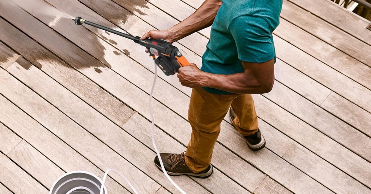 9to5toys's tweet card. As part of its Deals of the Day, Best Buy is offering the Worx Nitro 20V Hydroshot Electric Pressure Washer at $139.99 shipped, with it also matching in price at Amazon. Normally going for $210 at...