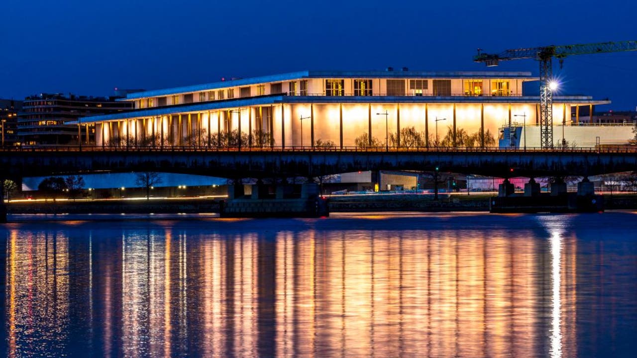shomaristone's tweet card. Republican leaders in Congress have proposed renaming the Kennedy Center Opera House to the "First Lady Melania Trump Opera House."
