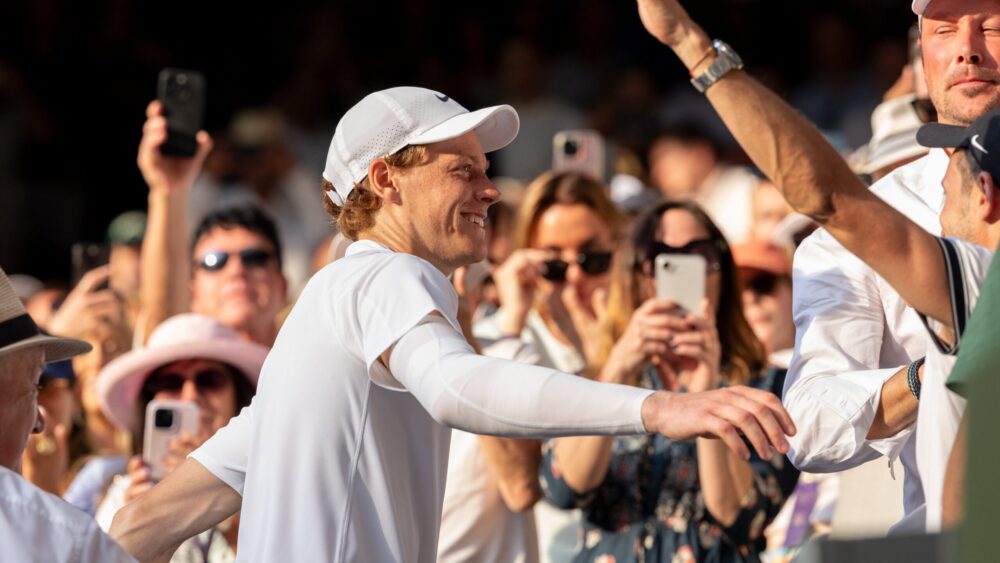 Ubitennis's tweet card. Tennis - Rassegna stampa | La rassegna stampa di martedì 22 luglio: ATP Finals, giovedì il set decisivo (Bo). Sinner batte pure Courier e McEnroe (Azzolini).