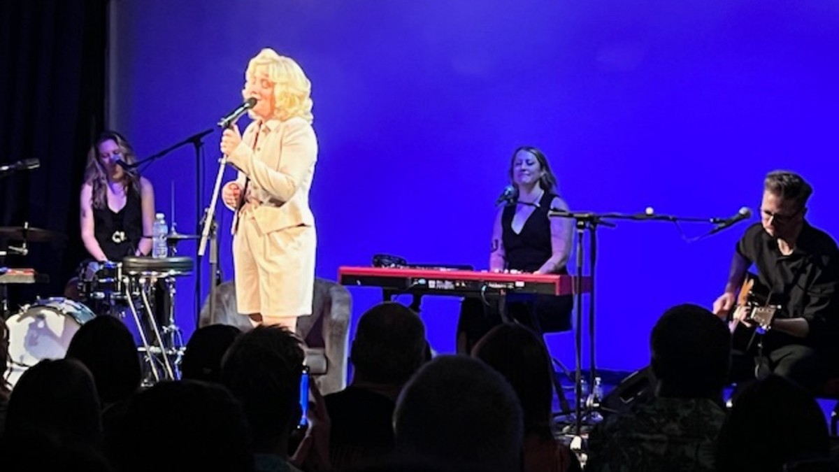 CRoutesNews's tweet card. Warm, witty and vocally radiant, she reminded everyone in the room why her music continues to resonate so deeply.