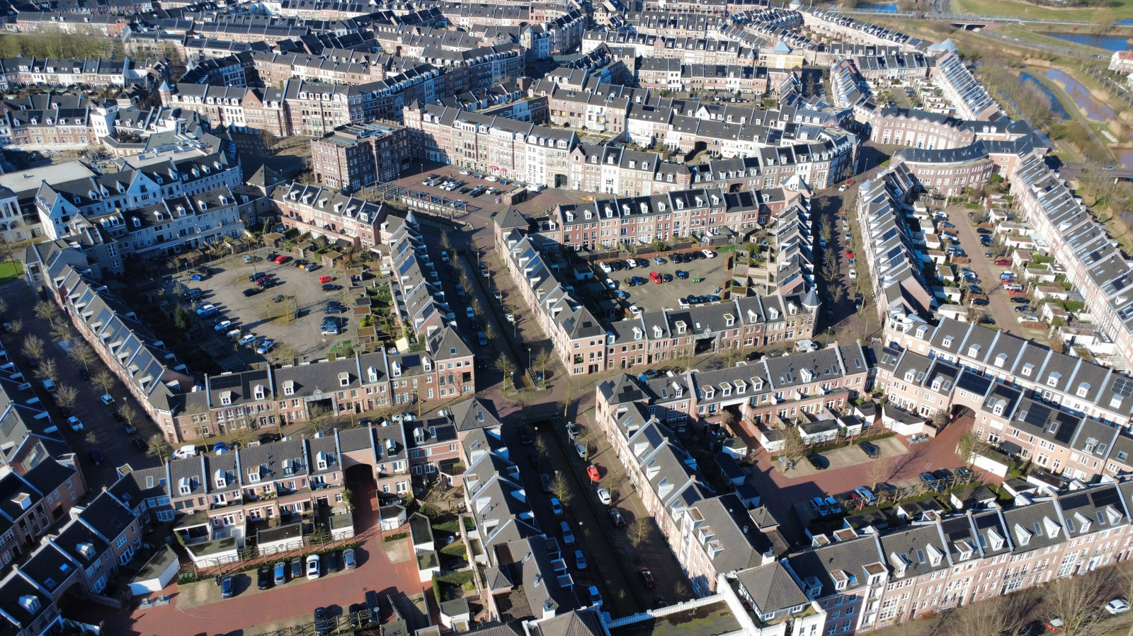 Hoboken_FBW's tweet card. To see how locals live in a modern Dutch town, visit this charming Netherlands community, nicknamed the "Smartest Neighborhood in the World."
