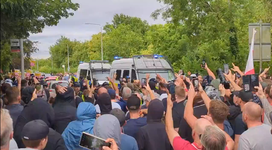 Jam_RadioUK's tweet card. By JamRadio Newsdesk | Social Affairs | Friday 18 July 2025 A far-right protest in Epping, Essex descended into violence last night as hundreds of demonstrators gathered outside The Bell Hotel,...