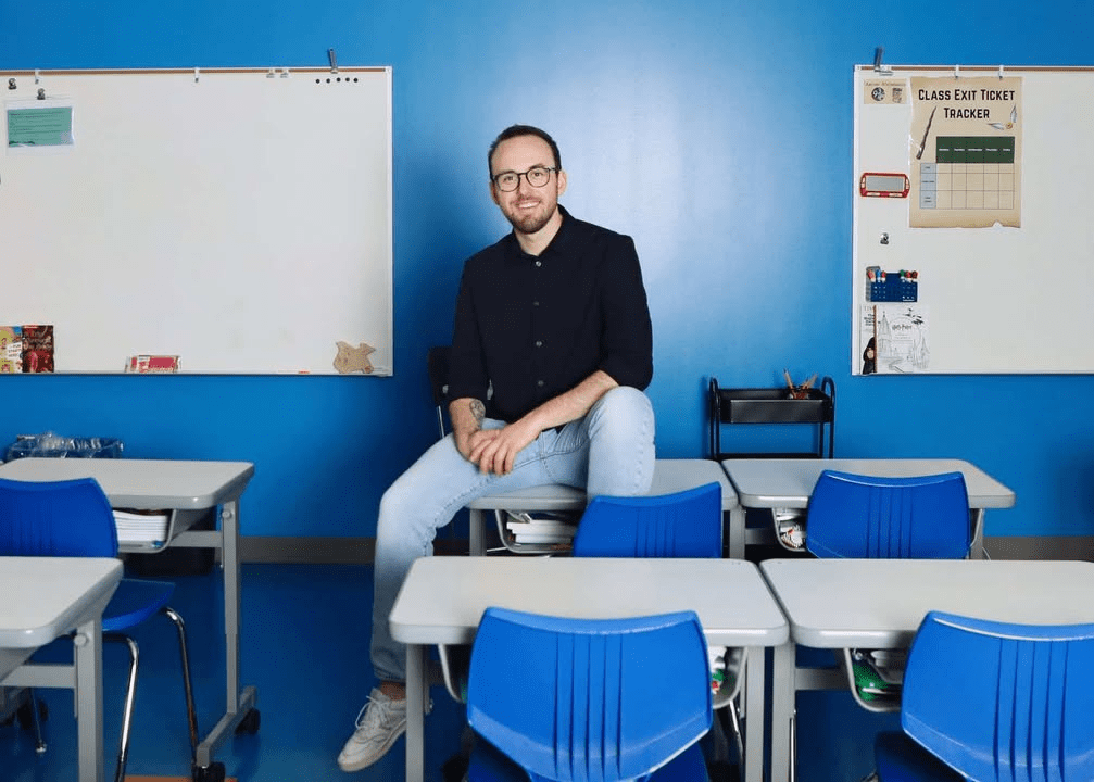 TX3DNews's tweet card. Jordan Wheatley, a public school teacher and TX-03 congressional candidate, calls Rep. Keith Self’s vote on the budget bill a “Big Betrayal” of working families. In this op-ed, he explains how the...