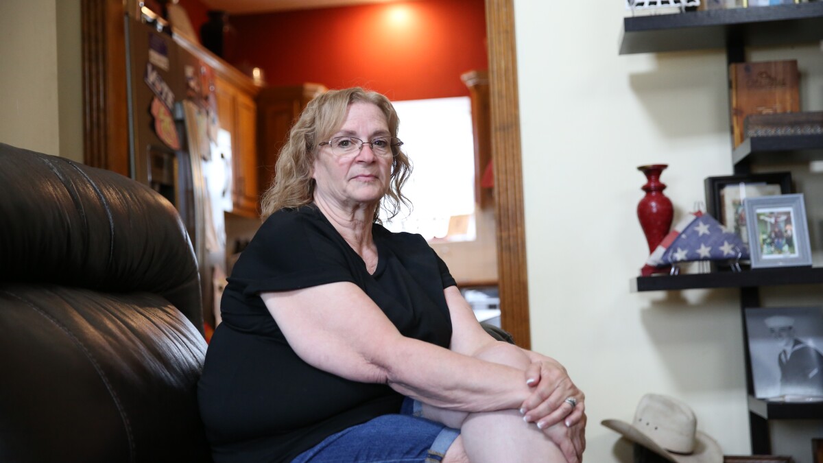 fatimathefatima's tweet card. Shannon Ellis, head of the union that represents Kansas City IRS employees, said the Trump administration won’t even confirm how many local federal workers have been lost. But she said that the...