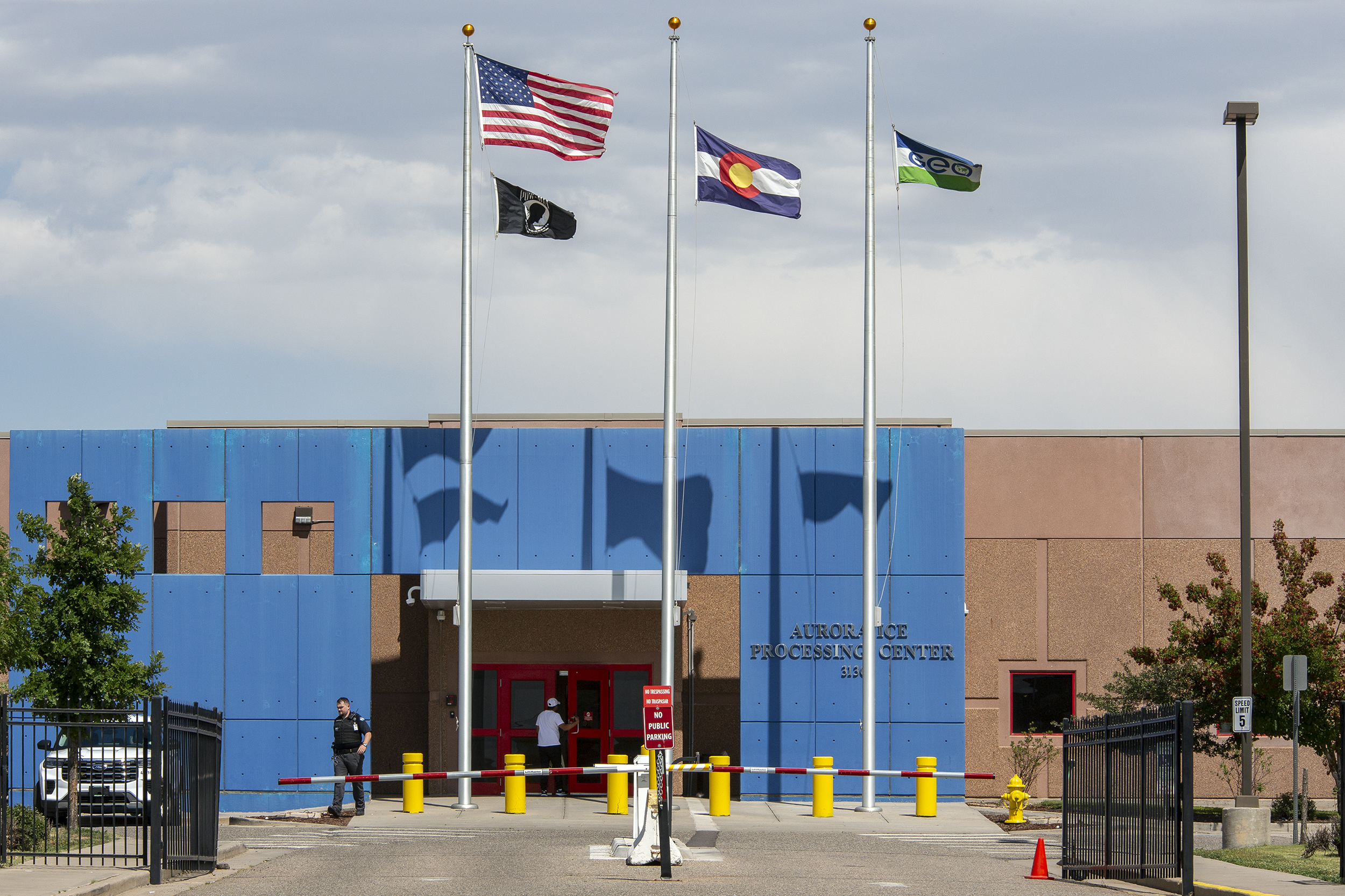 JesseAPaul's tweet card. Trump said ICE is going after the “worst of the worst.” The agency’s Rocky Mountain data shows otherwise.