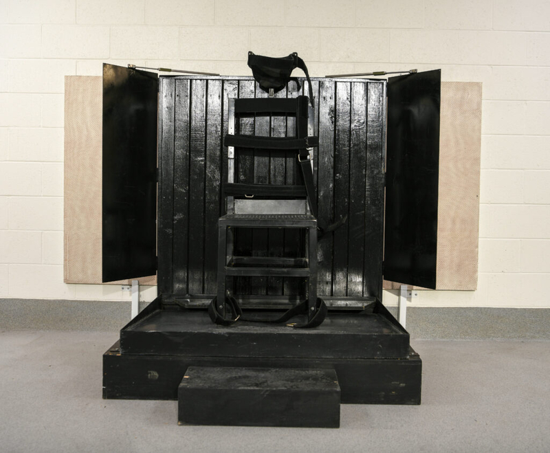 RDunhamDP's tweet card. A growing number of Republican lawmakers and Indiana officials are pushing for an execution alternative: the firing squad.