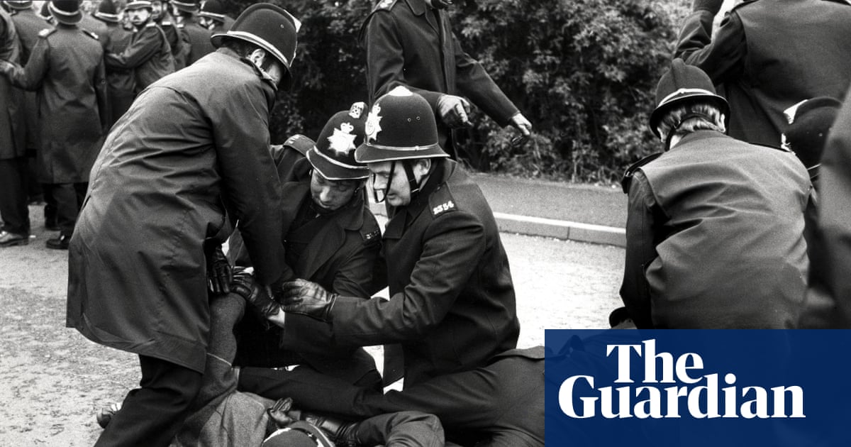 irrelations's tweet card. Force says it disposed of papers last year despite forthcoming inquiry into scenes of violent policing in 1984