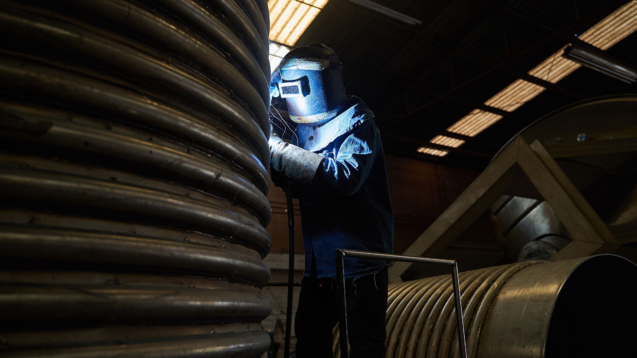 MatthieuFavas's tweet card. Duties on aluminium and steel will throttle American industry and fragment global markets