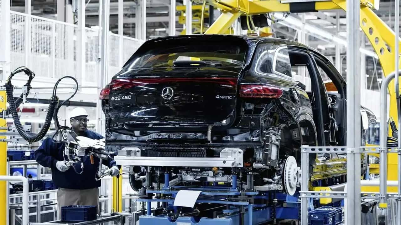 taitdl's tweet card. Mercedes-Benz says it is