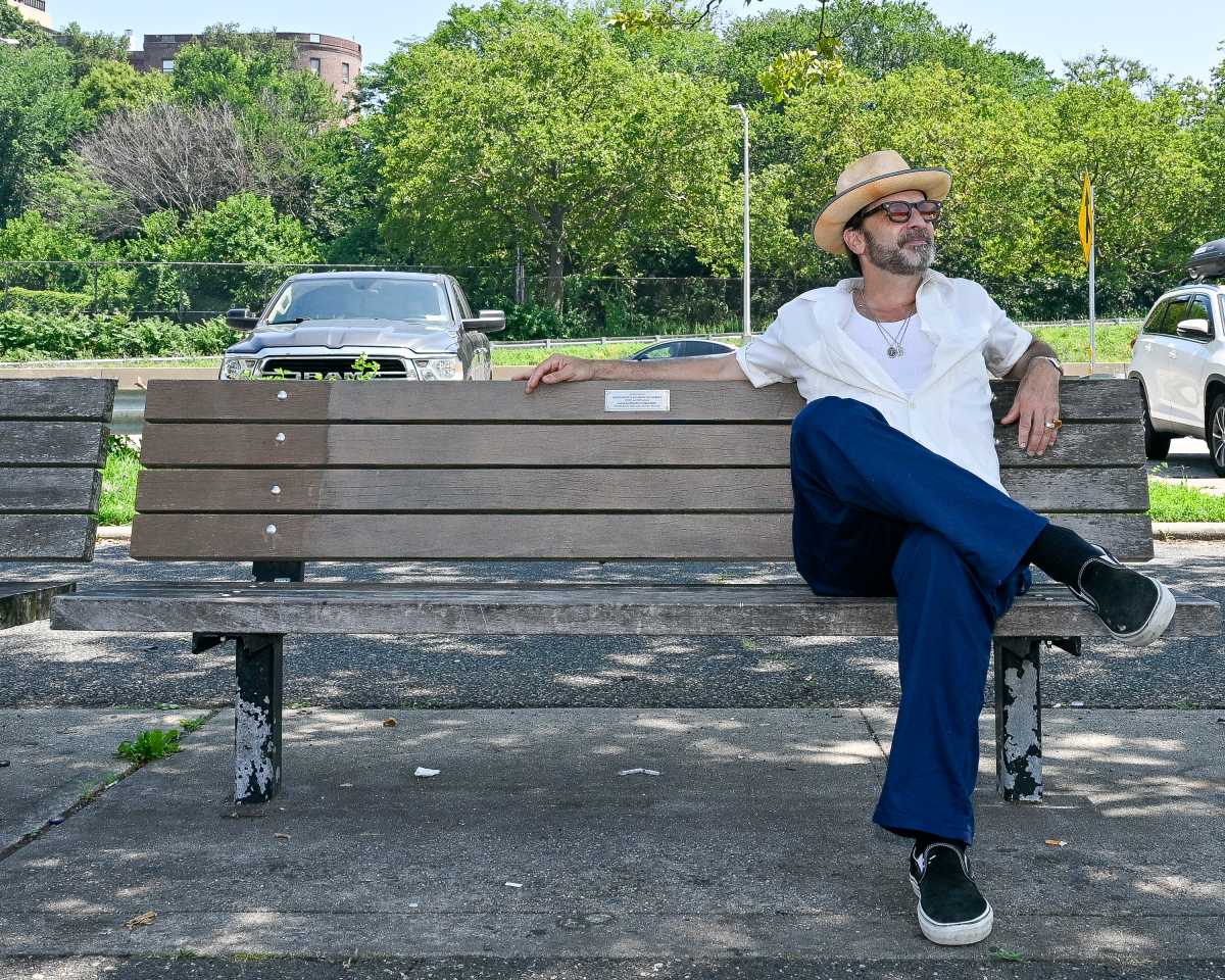 brooklynpaper's tweet card. The legacy of the 1977 blockbuster “Saturday Night Fever” and its characters is “stayin’ alive” with a new bench plaque.