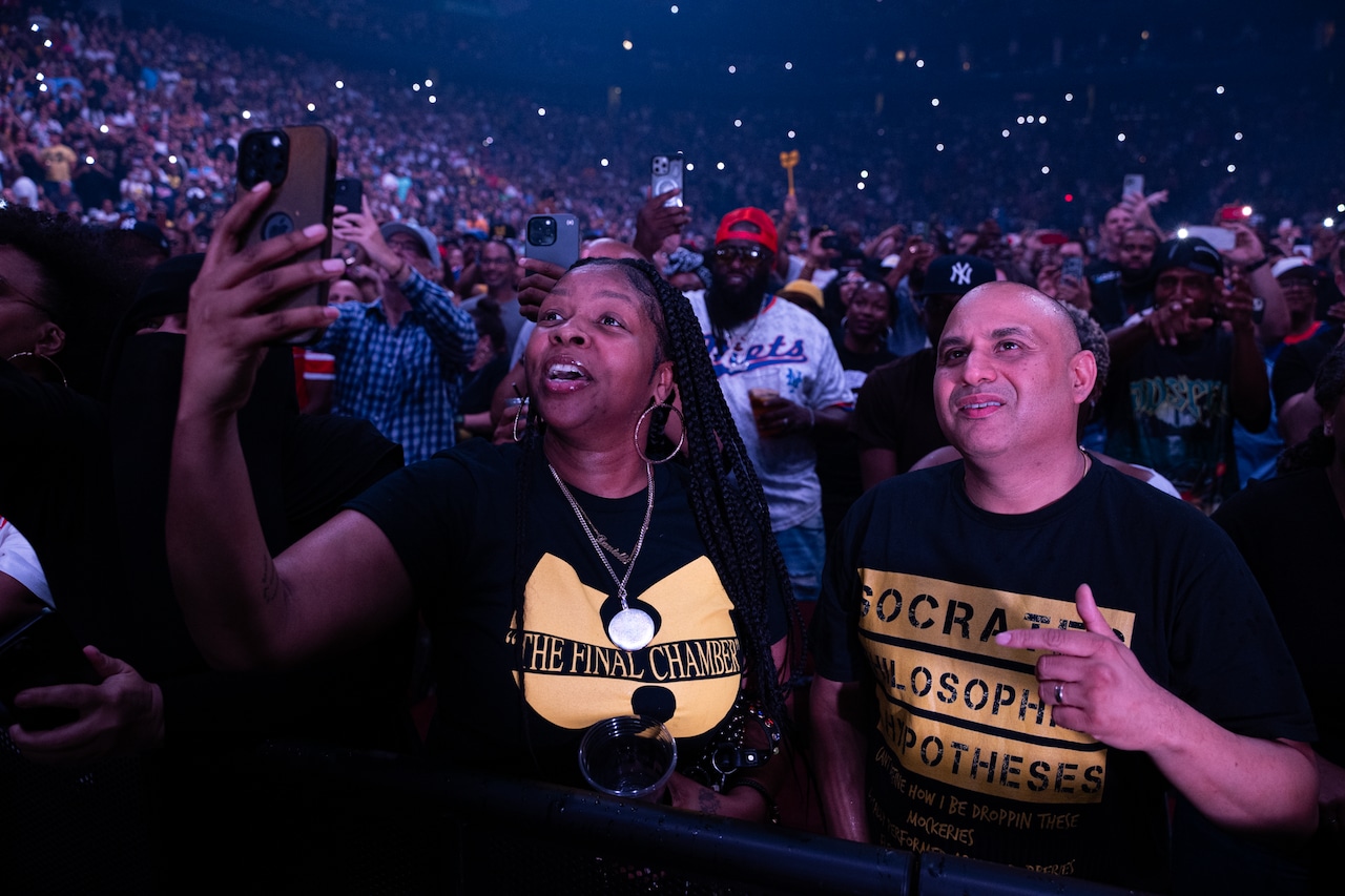 BobbyOlivier's tweet card. It was a night of surprises and triumph as Wu-Tang Clan brought the ruckus to Newark one last time Thursday night