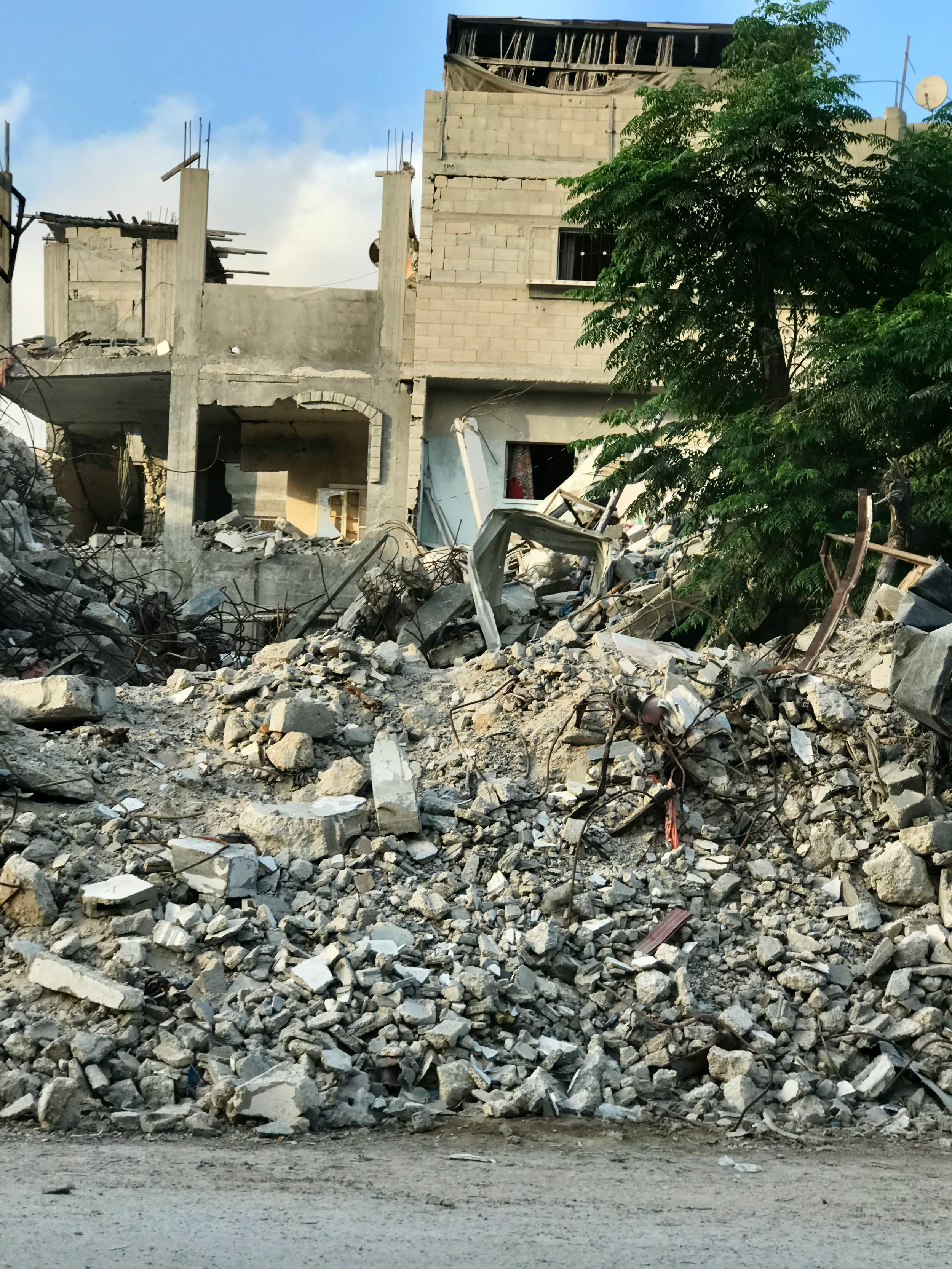 HilarySterne123's tweet card. Hilary Sterne reflects on a night of listening to Palestinian poet Mosab Abu Toha and how words are weapons in the war against oppression.