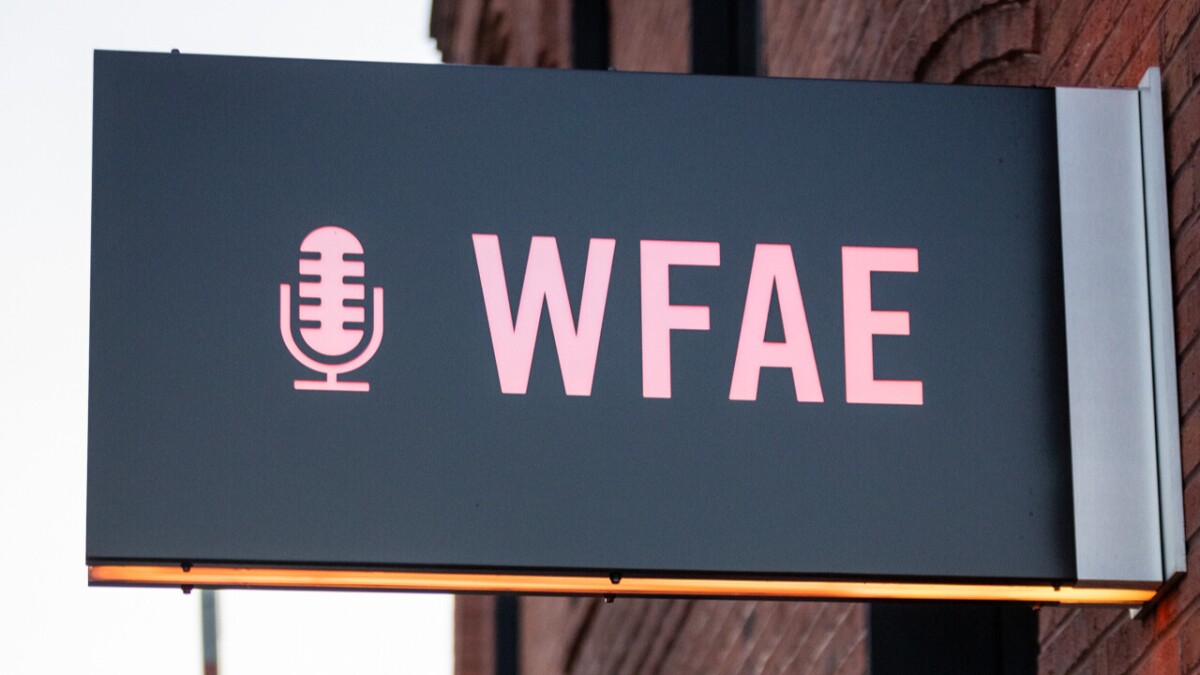 ReubenJones1's tweet card. WFAE is reducing its workforce by a half-dozen staff members as it faces a difficult revenue environment and the loss of federal funding due to the defunding of the Corporation for Public Broadcast...