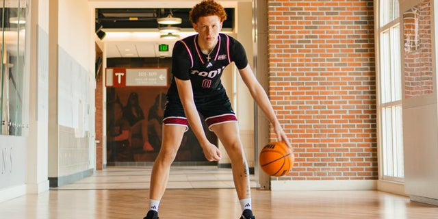 TroyMessenger's tweet card. The Troy Trojans Men’s Basketball Team earned a big commitment on Thursday when Georgia native Quintin Mansfield announced his decision to play college basketball at Troy.  Mansfield is a 6-foot-7-...