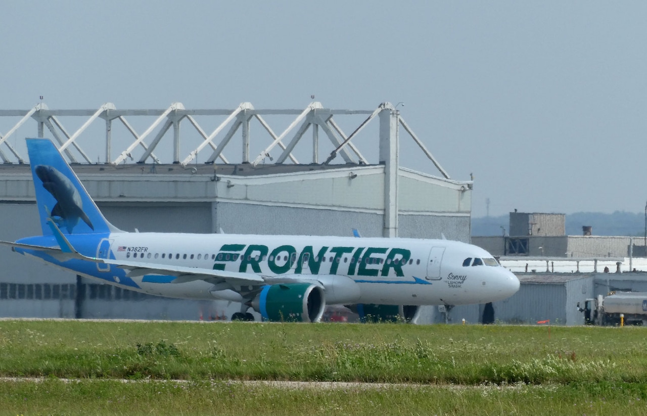 sabrinaeaton's tweet card. The Ohio Republican's "Time is Money Act" would reduce the amount of delay required for a refund from 3 to 2 hours for domestic flights.
