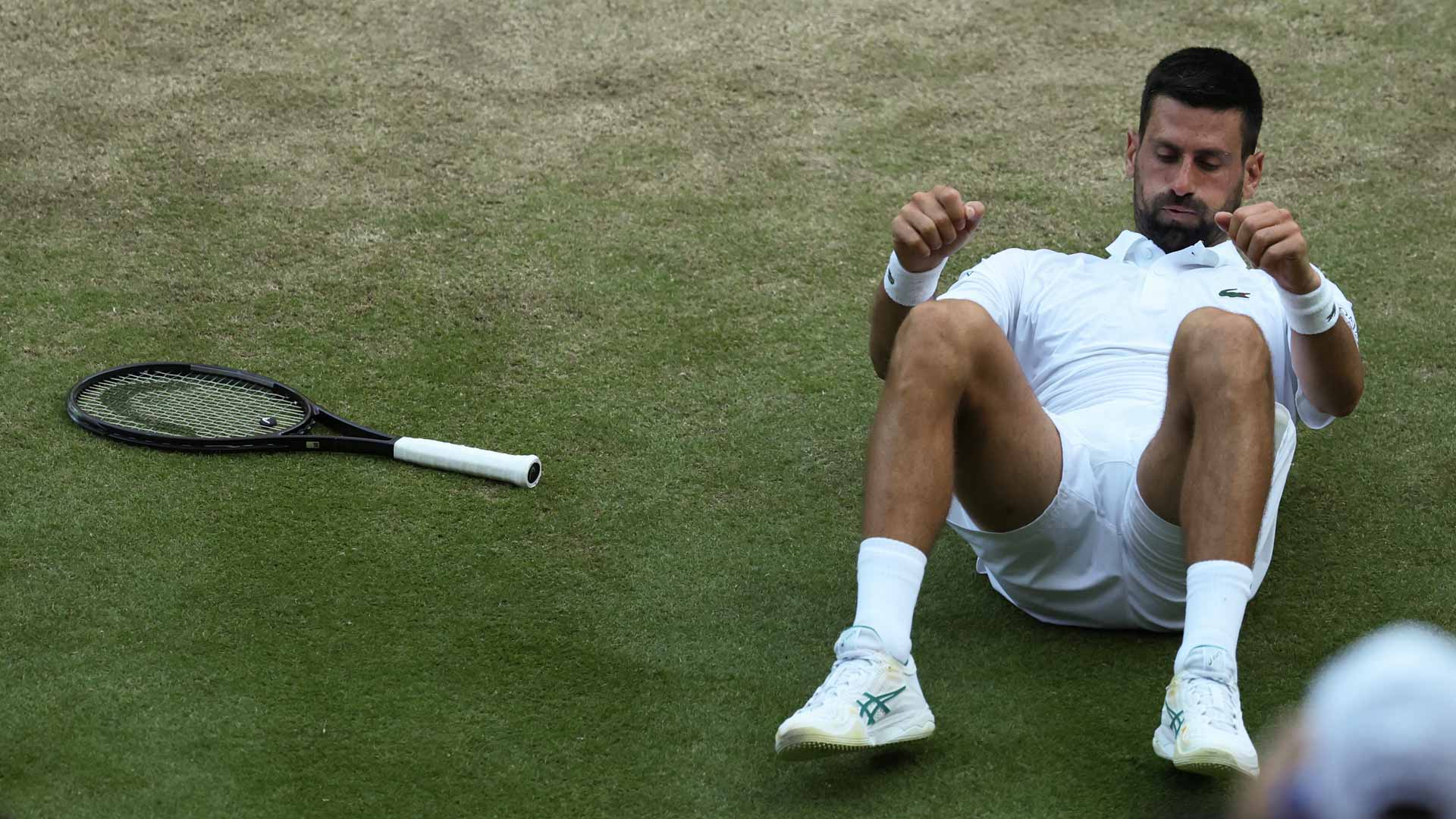ozmo_sasa's tweet card. Novak Djokovic, defeated today at Wimbledon, expects to be at an "optimal level" or the US Open starting 24th of August.