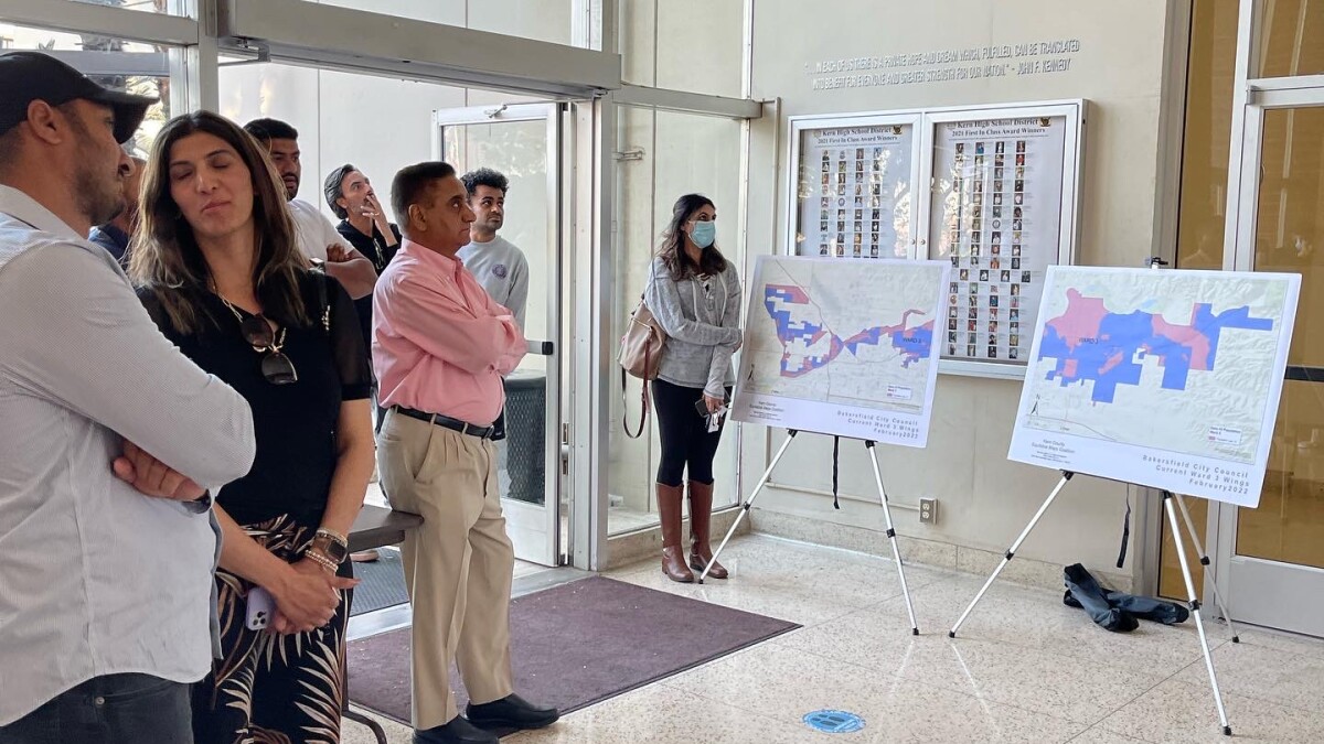 udrawthelines's tweet card. The Unity Map redistricts Ward 7 to prioritize representation for the growing Punjabi Sikh population in Bakersfield.