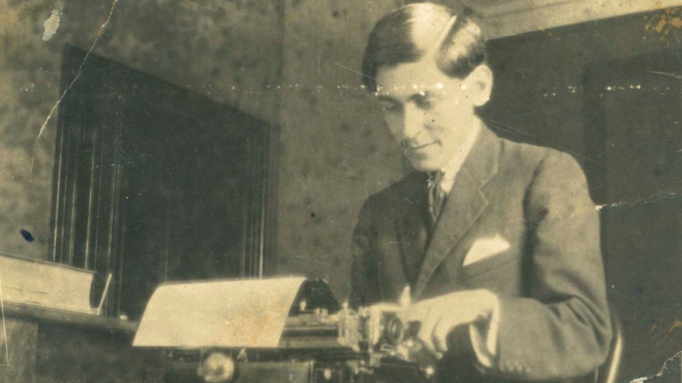 archivojcm's tweet card. A 100 años de La escena contemporánea 1925-2025