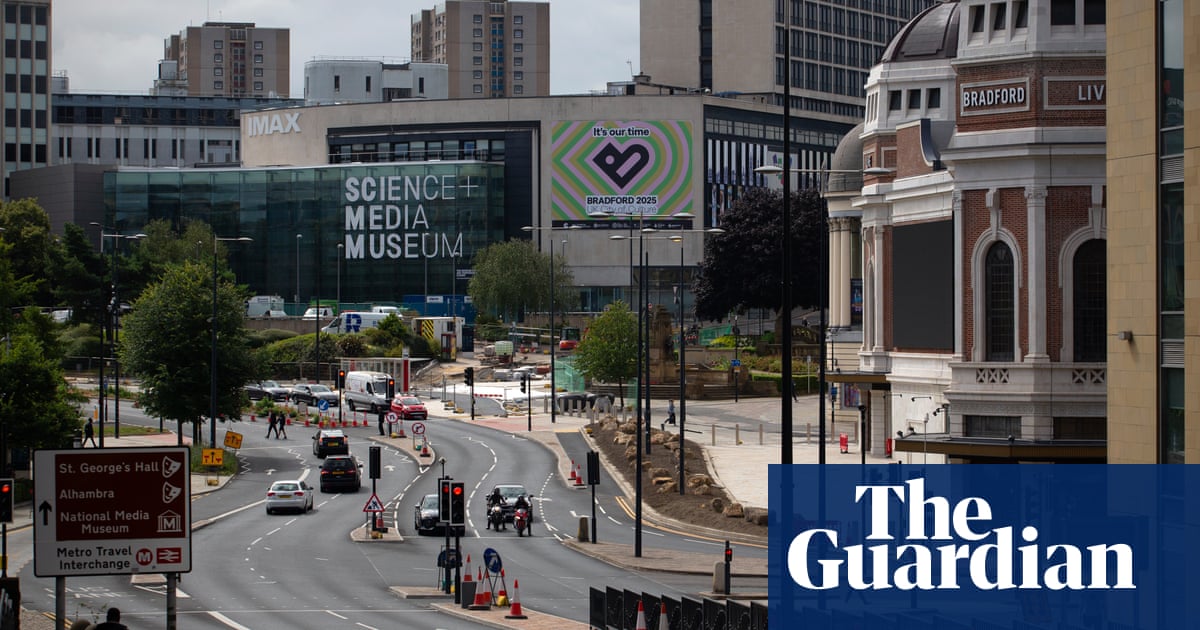 GreenSchoolRuns's tweet card. After one year of the zone, which is the second largest in England, GP visits for respiratory illnesses were down by a quarter