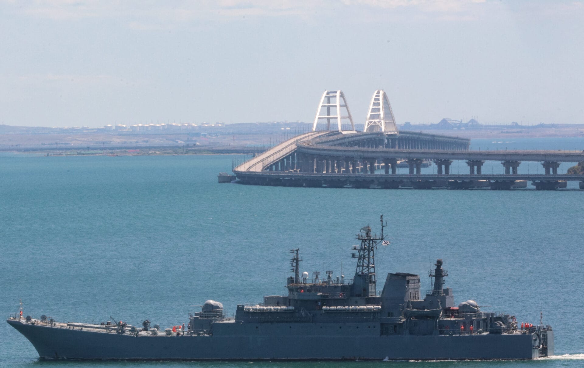 eugenechausovsk's tweet card. This week, Ukraine conducted multiple sabotage operations across Russia, including attacks on Russia’s strategic bomber fleet and infrastructure, while representatives from both countries agreed on a...