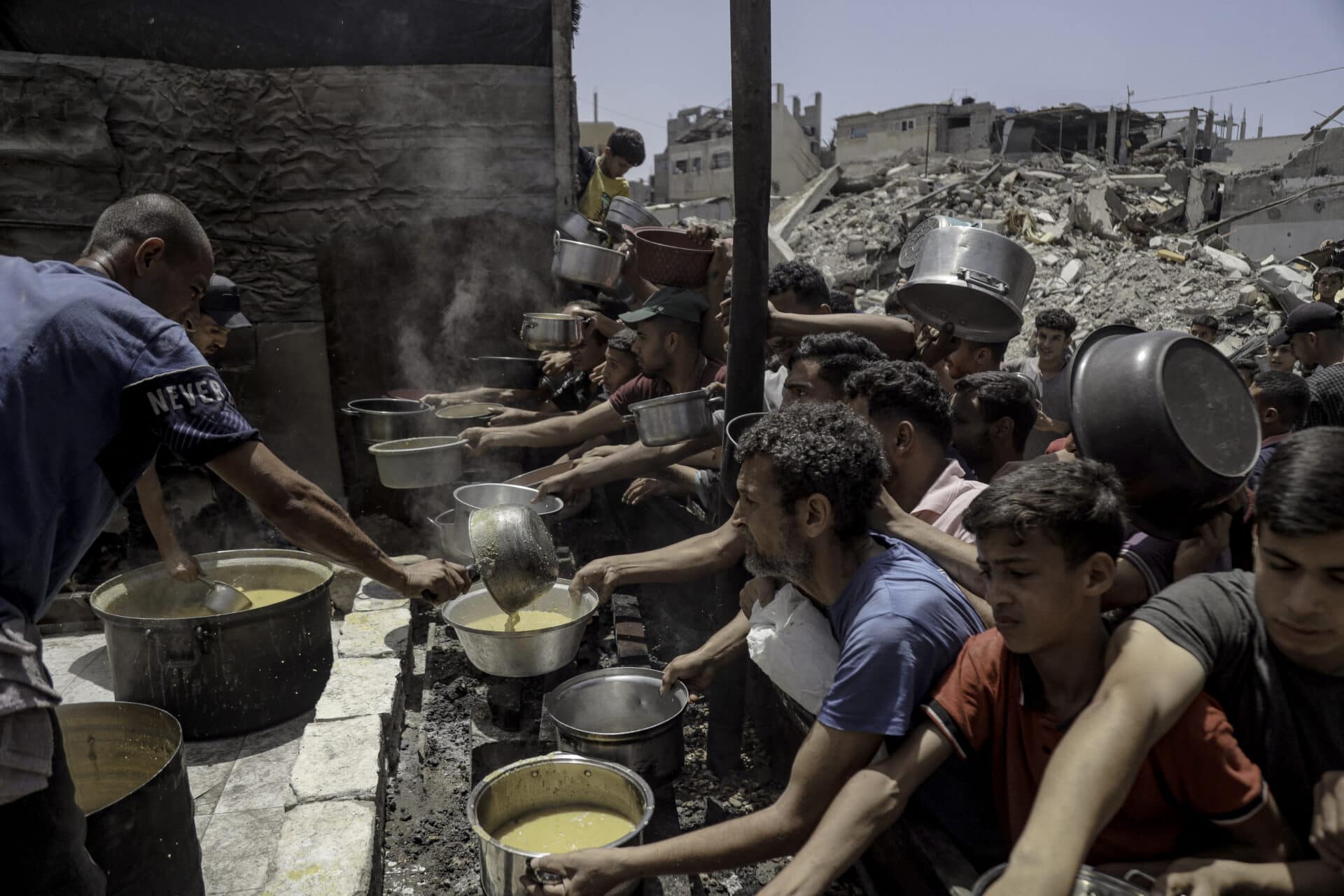 eugenechausovsk's tweet card. This week, Israel intensified its military campaign in Gaza as the U.K., EU, and Canada threatened economic restrictions against Israel. In the Russia/Ukraine conflict, the EU and U.K. issued new...