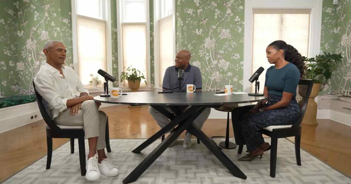 MegynKellyShow's tweet card. Megyn and Maureen Callahan break down Barack Obama's awkward appearance on his wife's podcast.