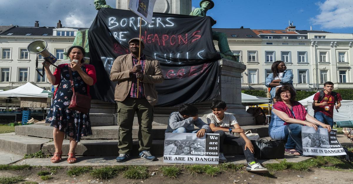QantaraEN's tweet card. In "Friday of Death", Sudanese activist al-Hafiz Tarjok recounts his survival of the deadly 2022 events at the Melilla border between Morocco and Spain. His book sheds light on the tragedy faced by...