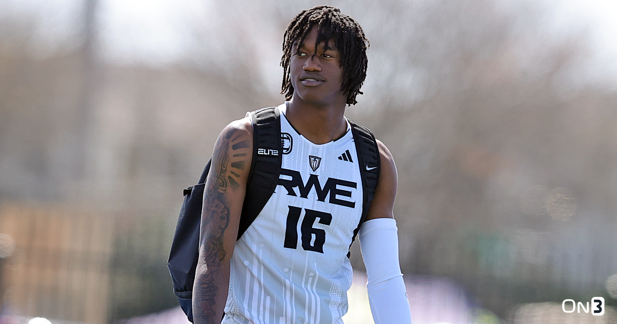 ScoopDuckOn3's tweet card. Breaking down the impact of 2027 Nashville (Tenn.) Brentwood Academy wide receiver Kesean Bowman's commitment to the Oregon Ducks.