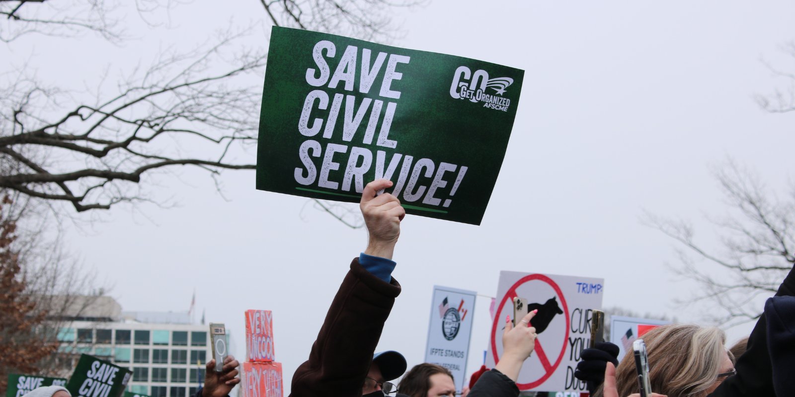 AFSCME's tweet card. AFSCME members are successfully standing up to this White House’s reckless attempts to gut the federal workforce.