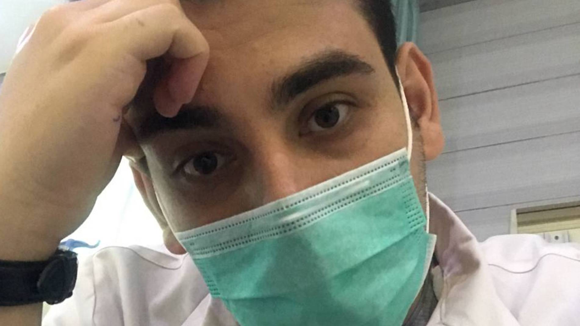 ezzingaza's tweet card. My name is Ezzideen. I am a doctor in Gaza.