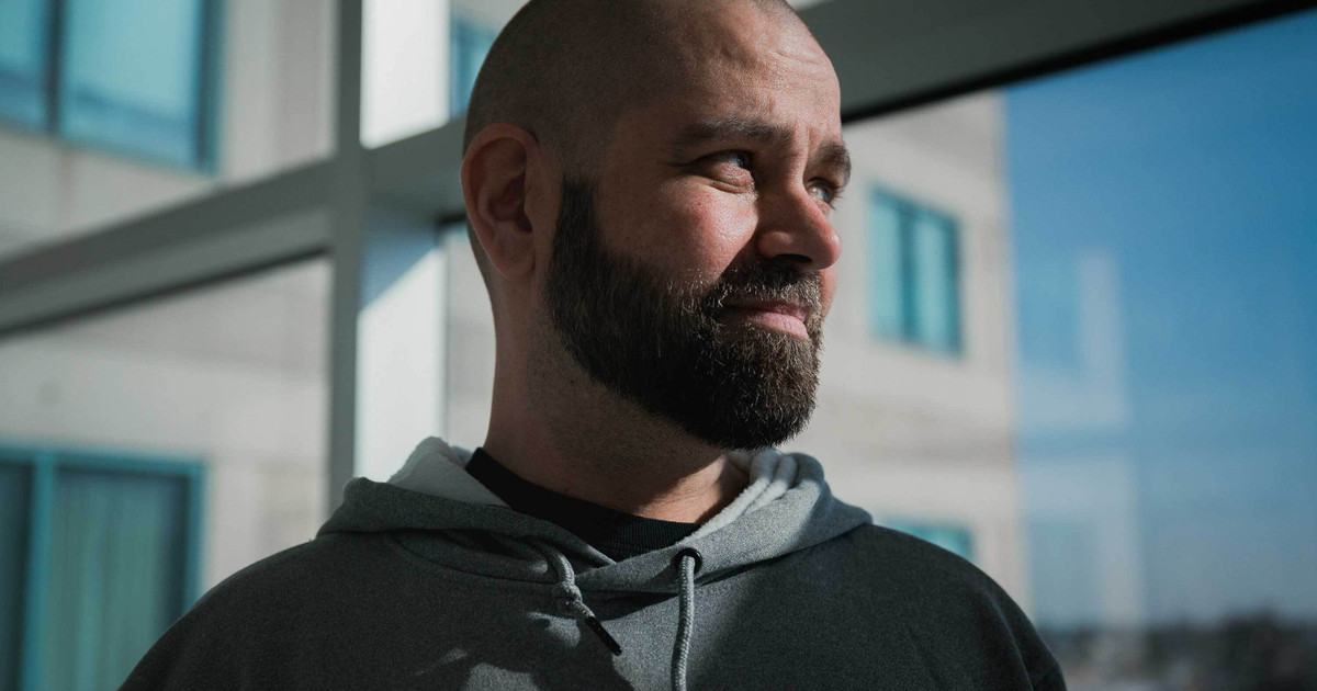 debbiecenziper's tweet card. When Joe DeMayo’s donated kidney started to fail earlier than expected, he didn’t know that the drug he was taking could’ve left him vulnerable — and that one of the most formidable drug regulators...