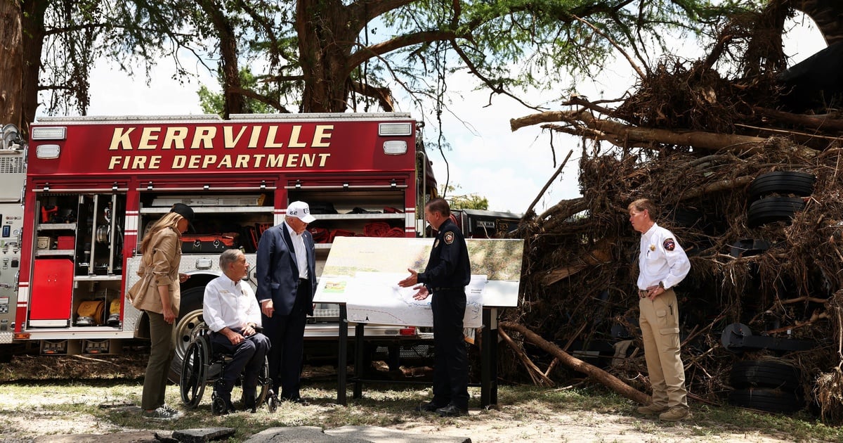 Owen_Dahlkamp's tweet card. The president met with state and local officials, who praised the White House response, and lashed out at a question on whether aid and rescue efforts occurred fast enough.