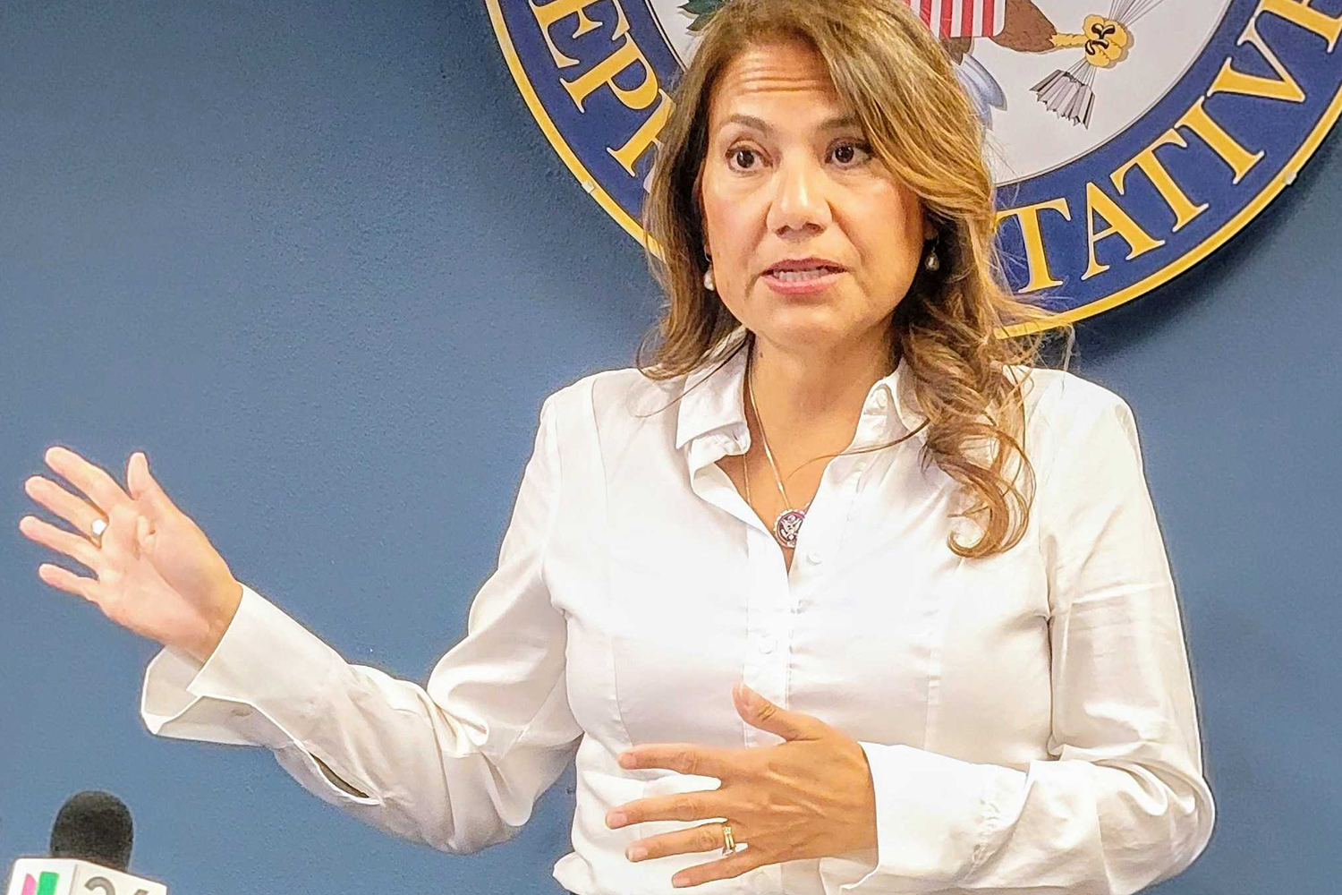 elpasomatters's tweet card. ICE says it followed new DHS regulations when it denied Rep. Veronica Escobar from entering an El Paso migrant detention facility. The congresswoman says the protocol is illegal and deserves public...
