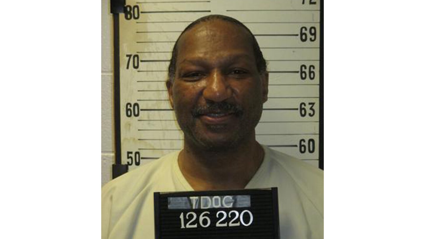 RDunhamDP's tweet card. A judge is ordering state officials to turn off a death-row inmate's heart-regulating implanted device to avert the risk that it might try to shock him during his execution by lethal injection...