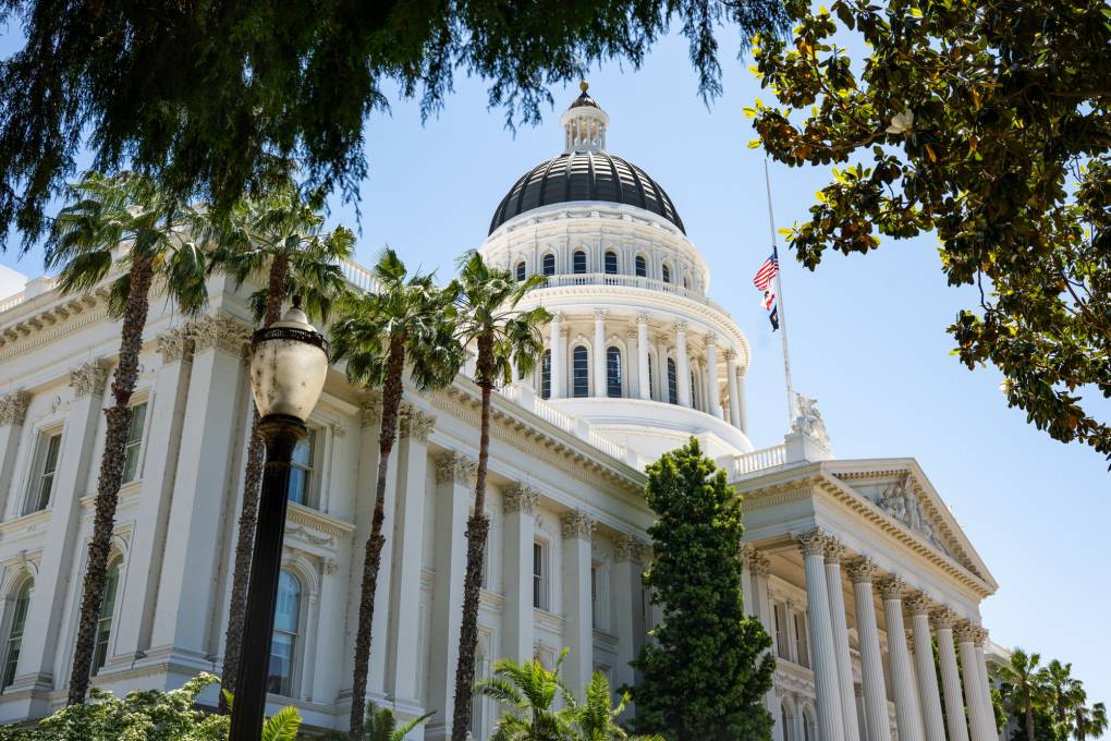 GuyMarzorati's tweet card. It’s crunch time in the state Capitol, with a new fiscal year starting Tuesday. However, the Legislature blew past its legally mandated June 15 deadline to approve a spending plan and is continuing...