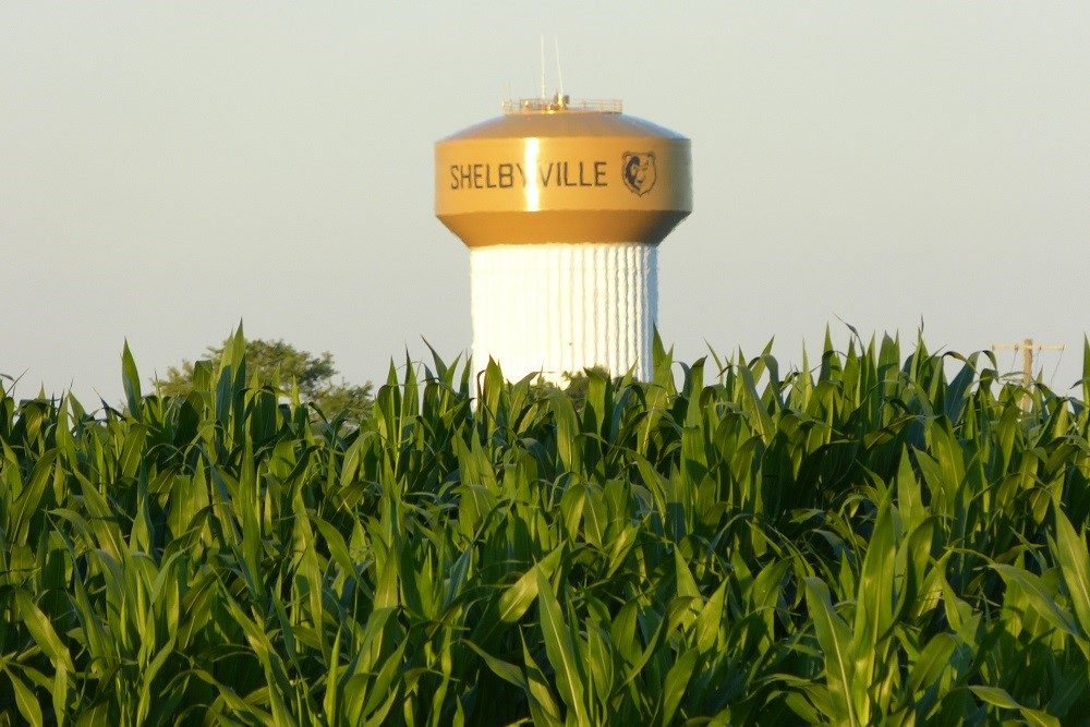 hoosieragtoday's tweet card. In Friday’s World Agricultural Supply and Demand Estimates (WASDE) report, USDA pegged 2025/2026 corn and wheat ending stocks lower month-over-month and lower than the average trade expectation,...