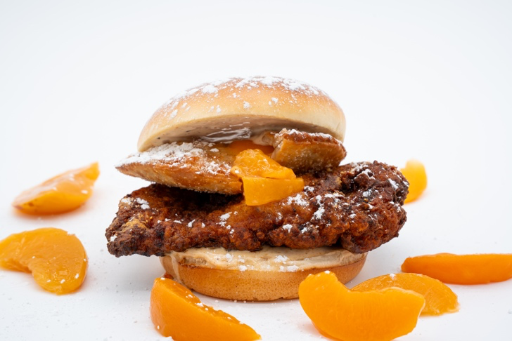 CraveworthyUS's tweet card. Discover the latest menu innovations from Craveworthy Brands, featuring bold new flavors, nostalgic twists and health-conscious options. Explore limited-time offers that push comfort food boundaries.