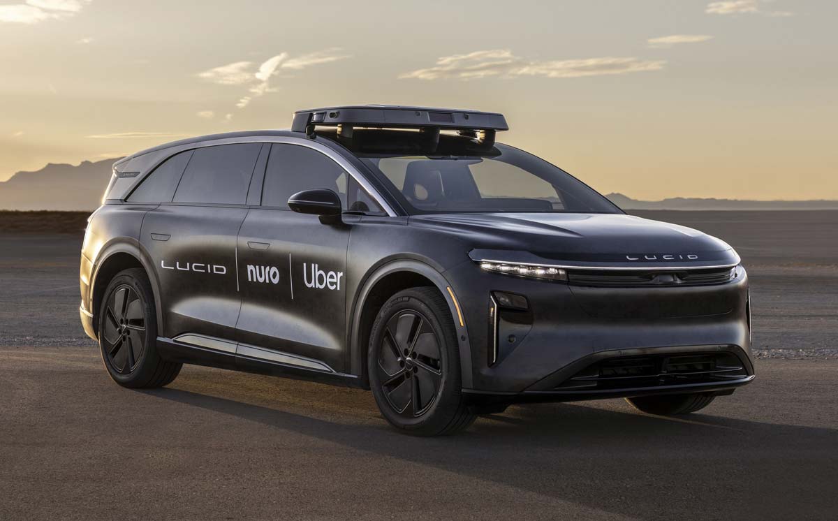 AlltOmElbil's tweet card. Den amerikanska elbilstillverkaren Lucid Motors inleder nu ett samarbetet med robotföretaget Nuro och taxitjänsten Uber. Tillsammmans ska de lansera en ny robotaxitjänst med planerad start nästa år....