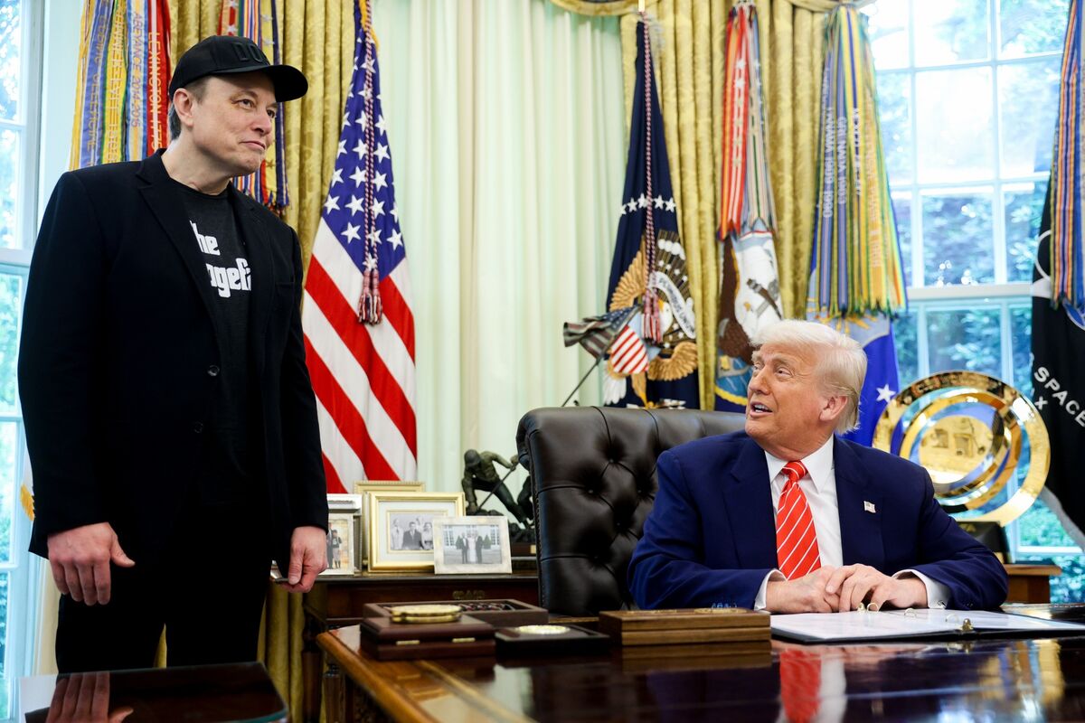 gregorykorte's tweet card. Elon Musk said he would continue to advise President Donald Trump even after stepping away from the Department of Government Efficiency effort he has spearheaded.