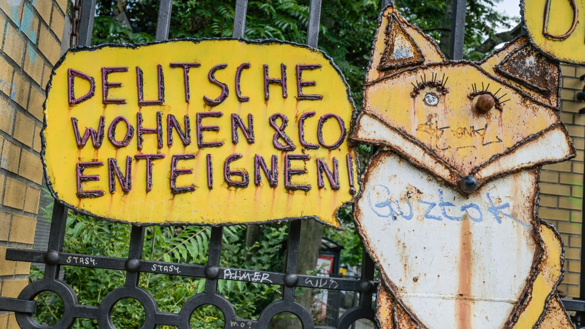 Ottilie_Klein's tweet card. Nach dem erfolgreichen Volksbegehren „Deutsche Wohnen & Co. enteignen“ legt die Hauptstadt-SPD einen Entwurf für ein Enteignungsgesetz vor.