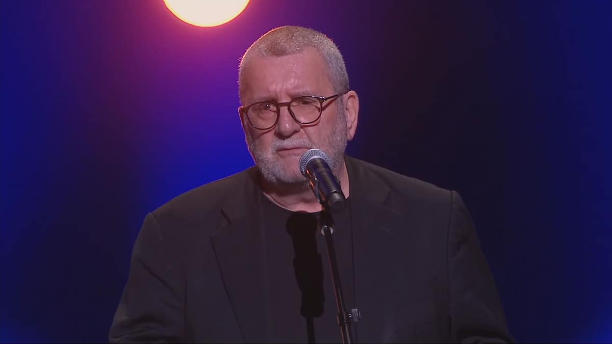 repliquecaq's tweet card. J’ai eu le privilège d’assister à la magnifique cérémonie d’hommage national dédiée à Serge Fiori.